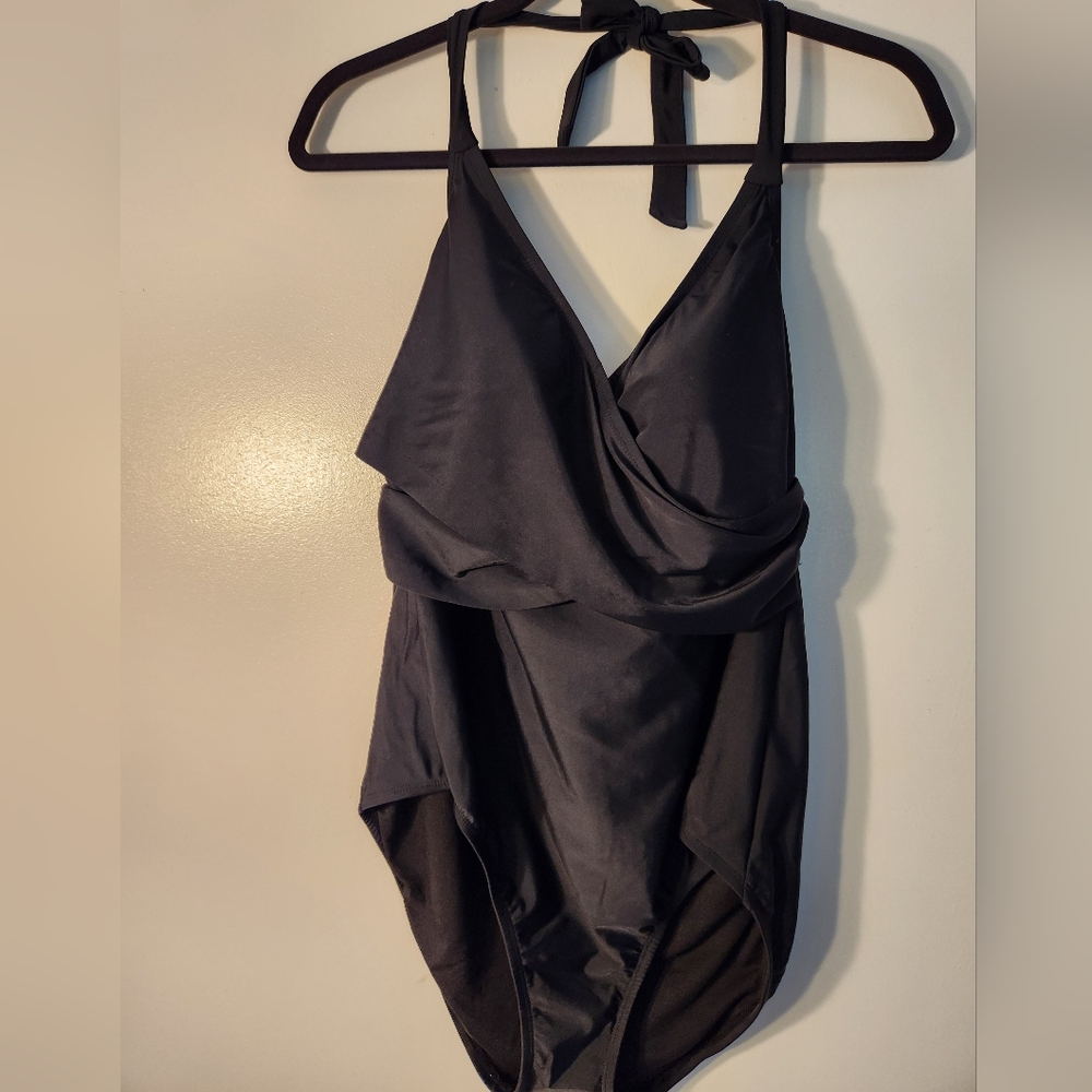 NWT Time and Tru Size 16-18 Black Halter One-Piece Swimsuit